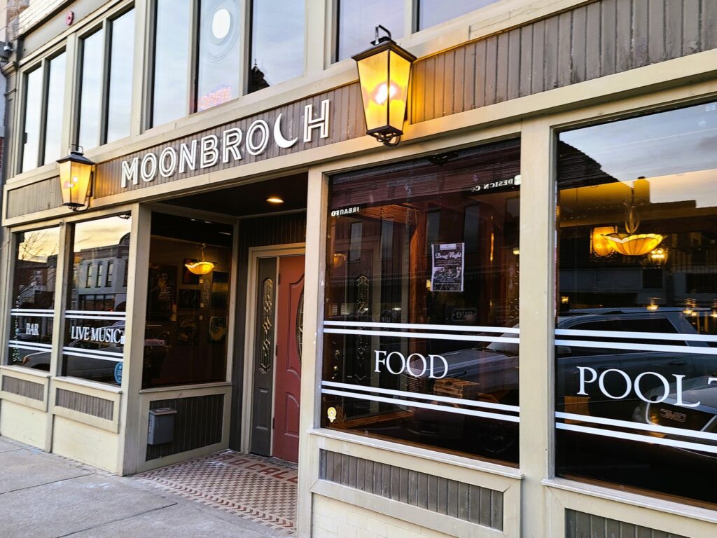 Moonbroch Pub - Rogers Arkansas